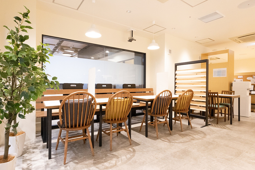 CAFÉ ONthe ドーチカ